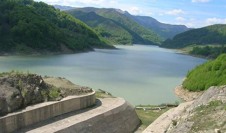 Dacă nu se iau urgent măsuri, acest baraj din România se poate rupe